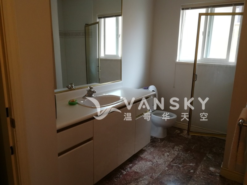 241212133019_washroom-DS1 2.jpg